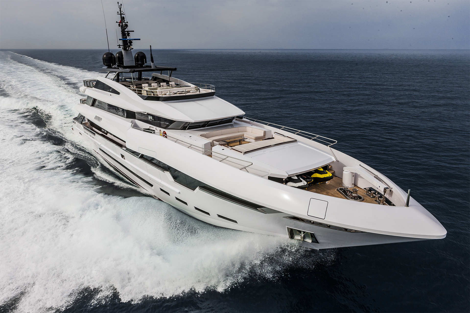 Rossi Navi Yachts Full Screen Picture