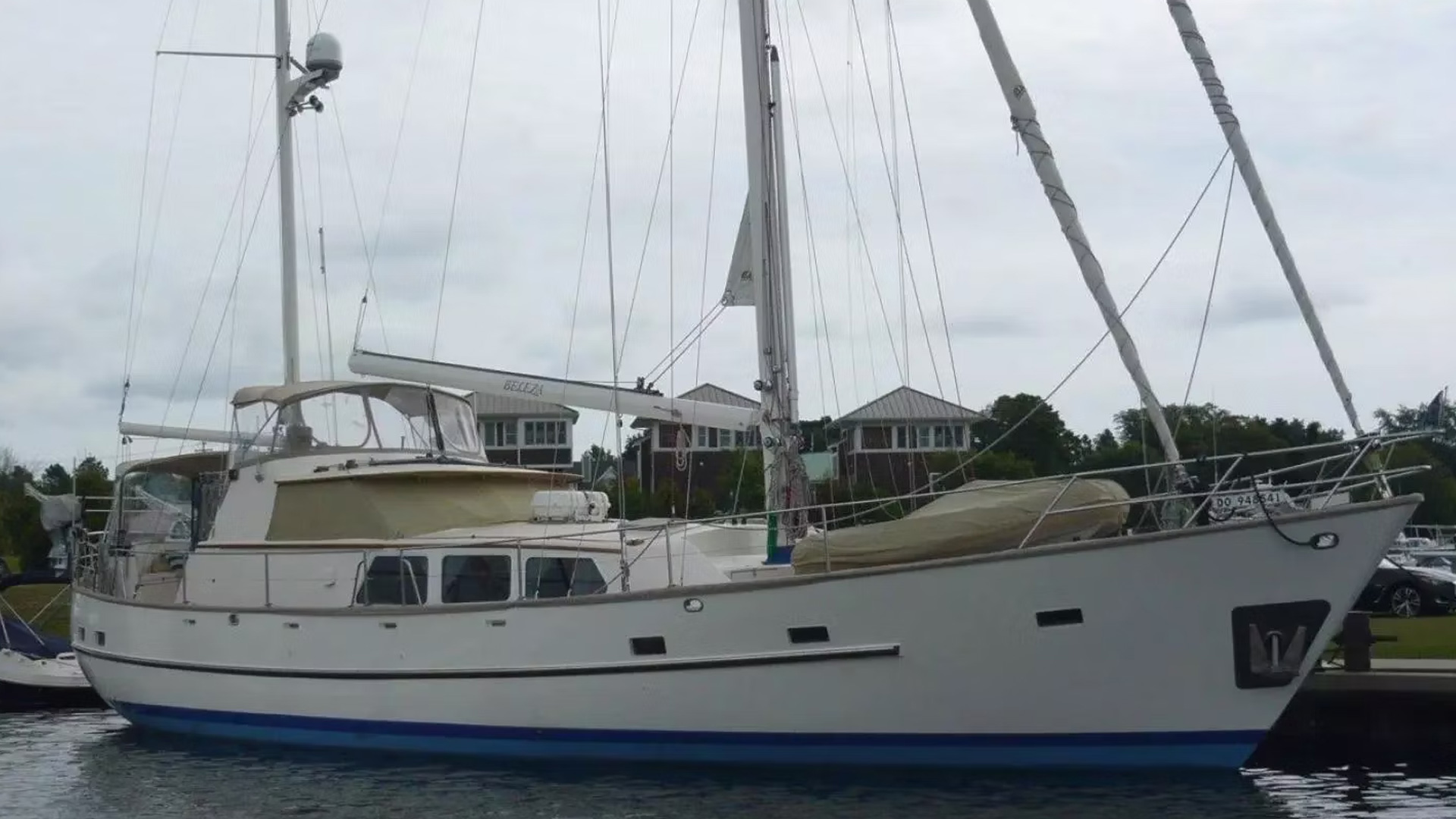 63 Cheoy Lee profile